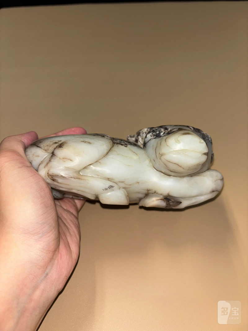 清乾隆 原皮白玉牛摆件 - 图5